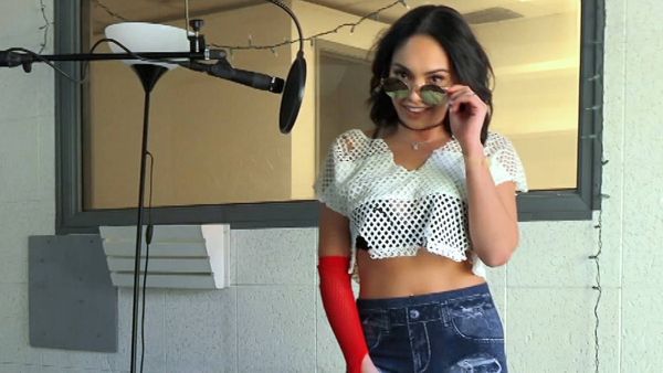 Amateur Singer Banged In Studio - Latina Sex Tapes