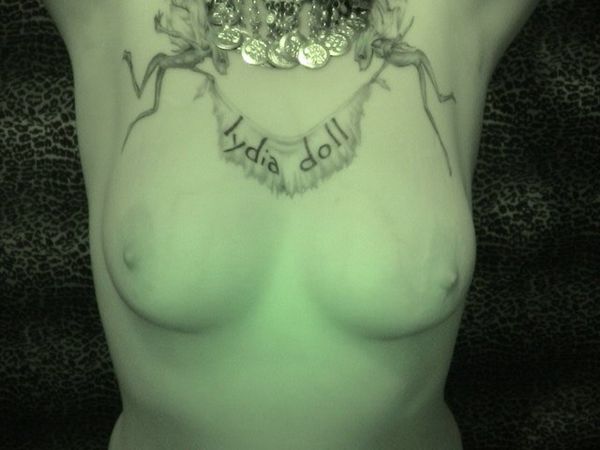 Nightvision shots of an inked up hottie in the nude - Punk Rock Girlfriend