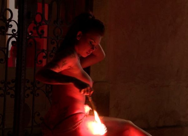 Flaming Hot Pussy: Sexy Pyromaniac Plays With Fire - Porn World