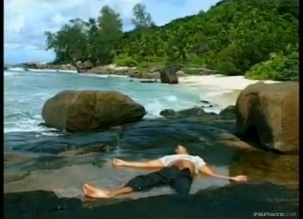 Marushka Finds a Man on the Beach and Fucks Him by the Sea - Private
