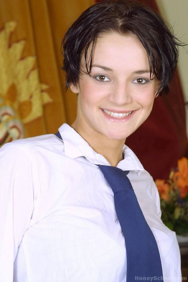 Emilija Dangalova Schoolgirl