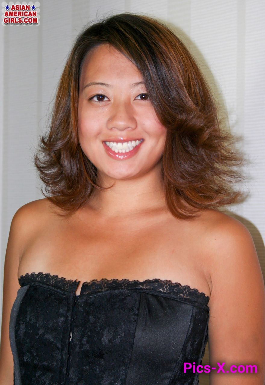 Amber Yang Solo Gallery - Image 1