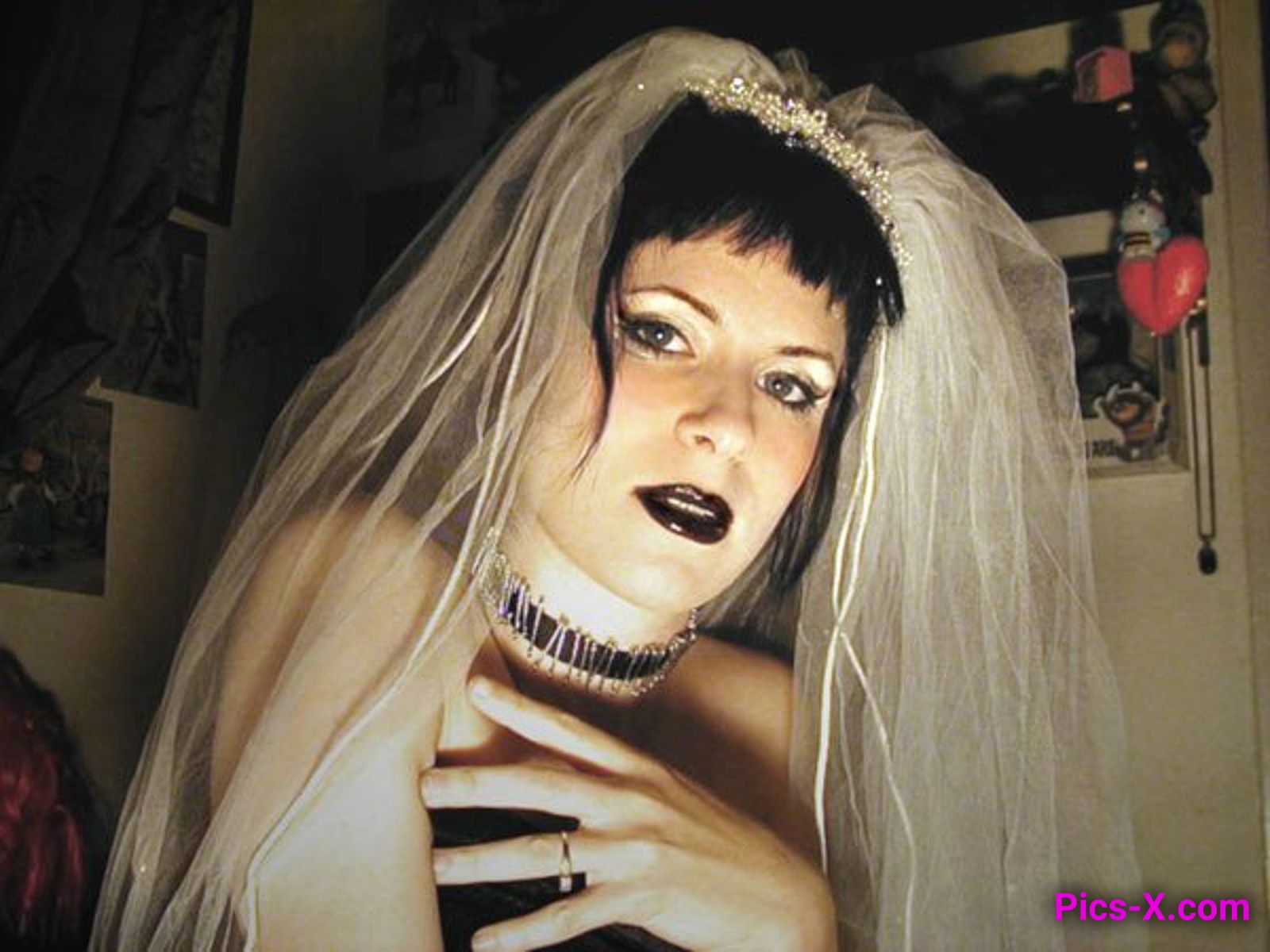 Gothic bride showing off her sexy body in some arty shots - Punk Rock Girlfriend - Image 1