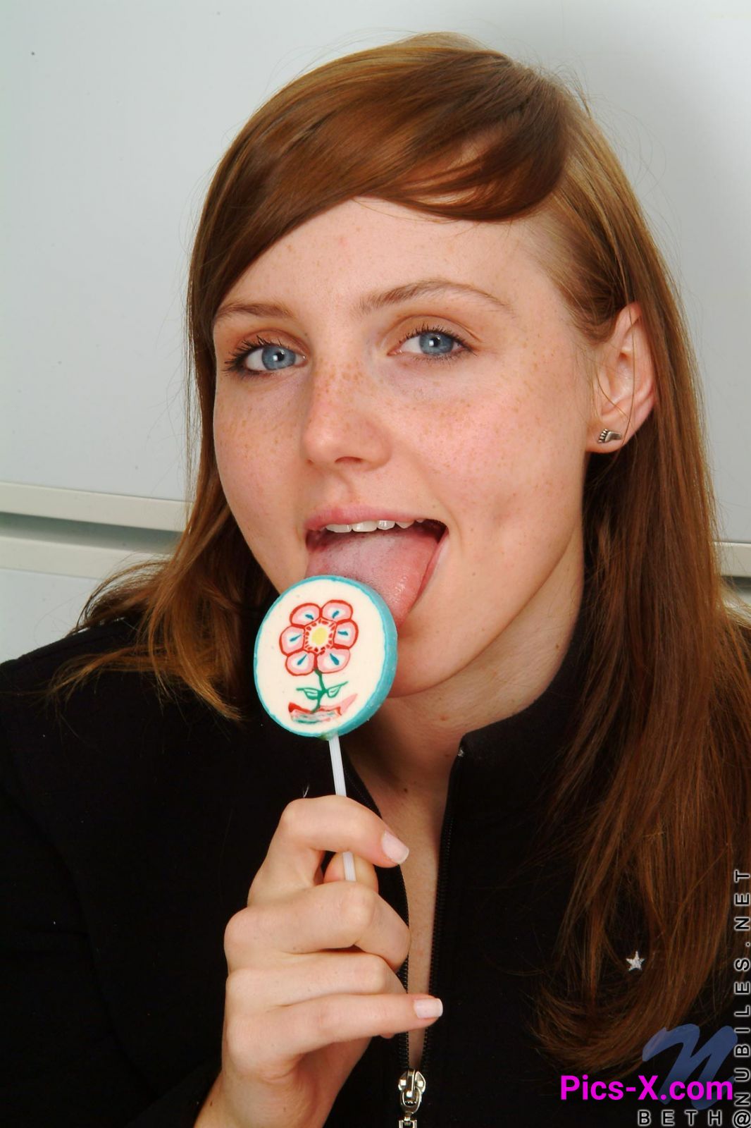 Lollipop - Nubiles - Image 1