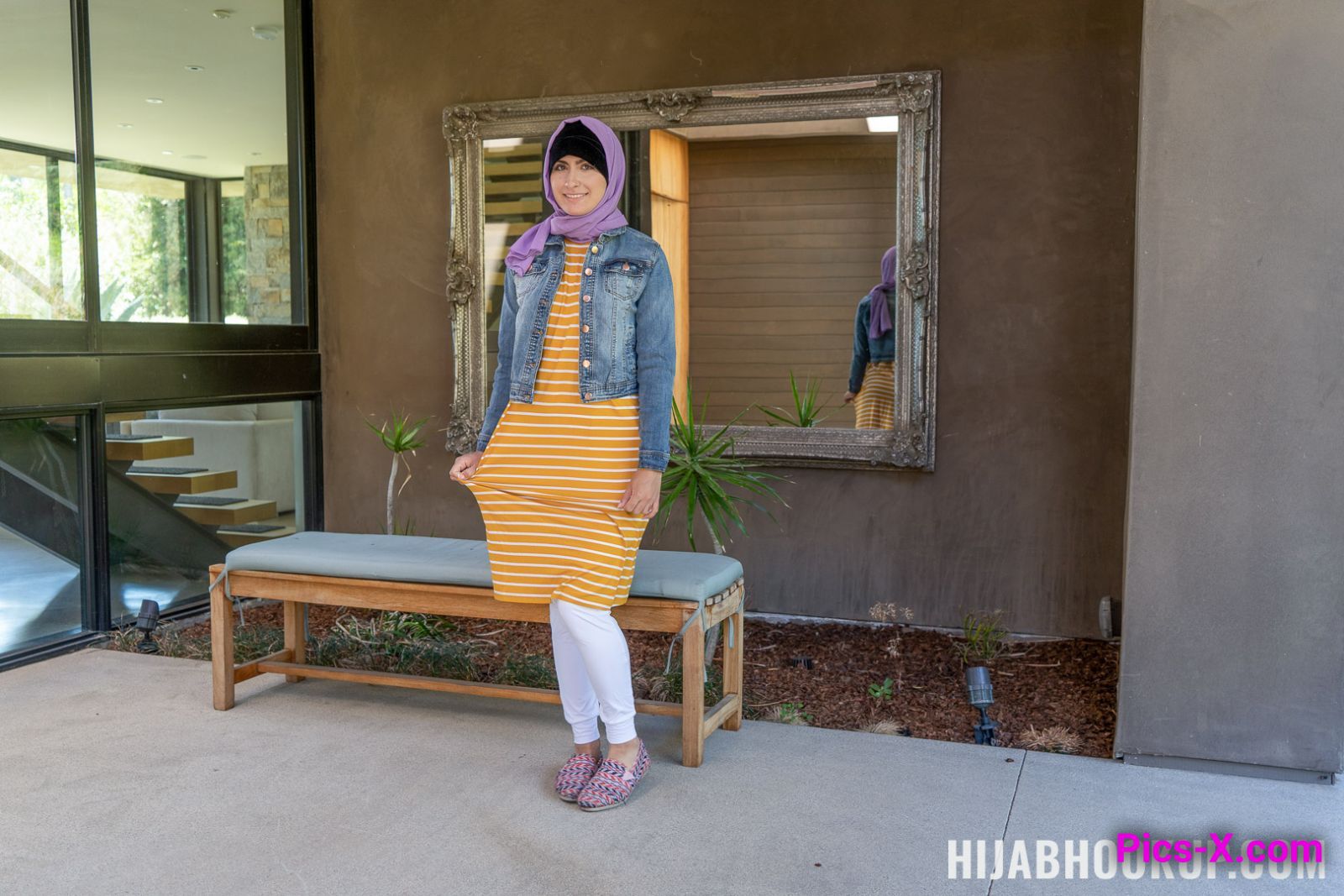 Follow Your Wet Fantasies - Hijab Hookup - Image 1