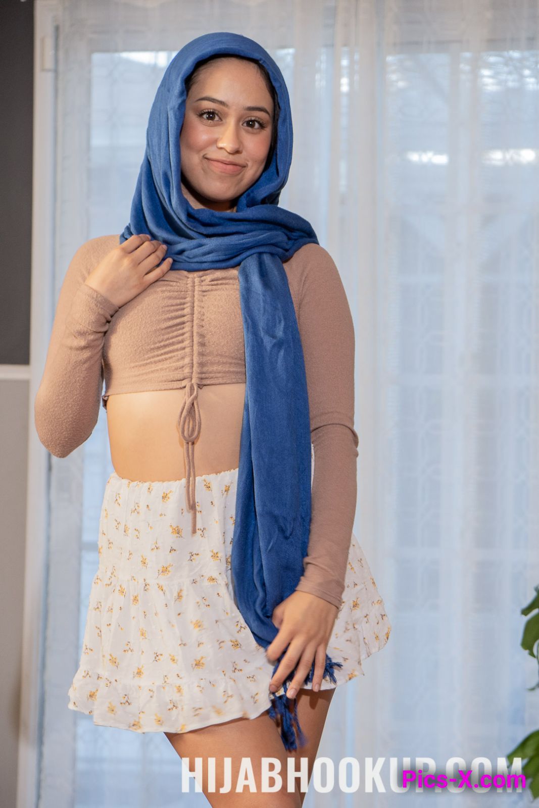 Teach Me, StepBrother - Hijab Hookup - Image 1