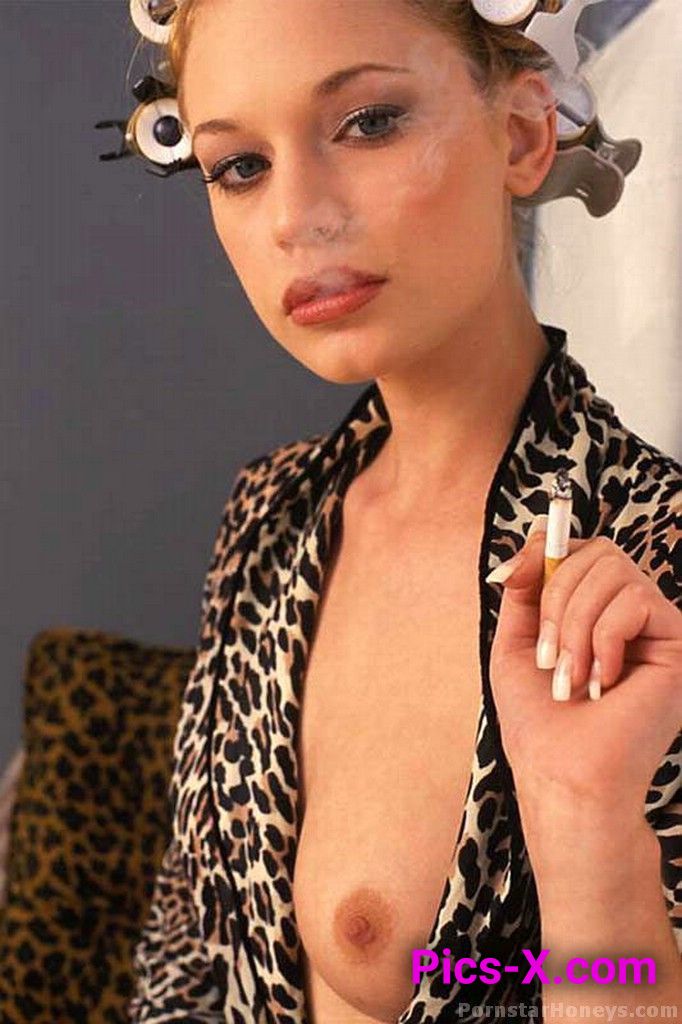 Justine Joli Enjoys A Smoke - Image 1